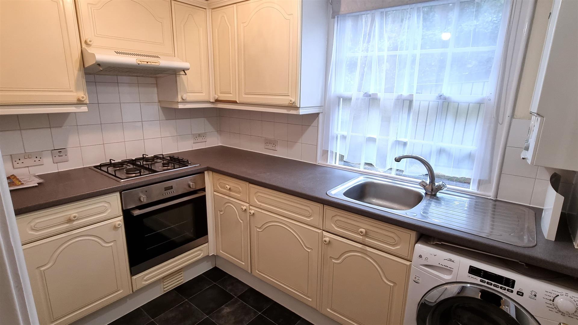 Yew Tree Court, Chy Hwel, Truro